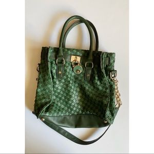 Green leather purse